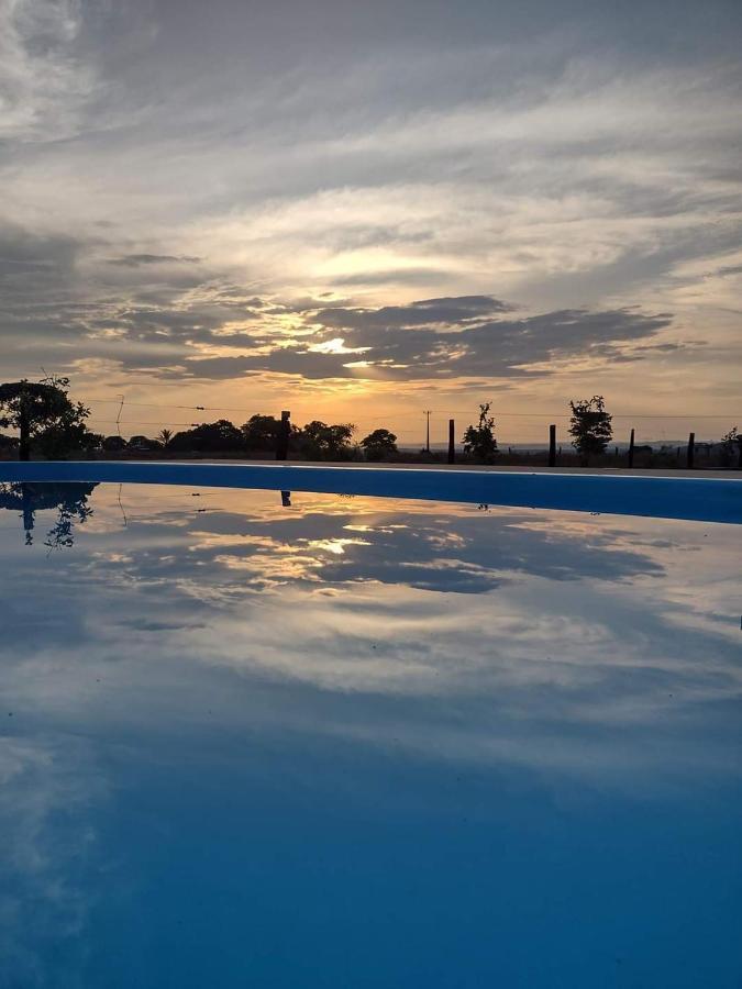 Pousada O Canto Da Seriema Nobres Esterno foto