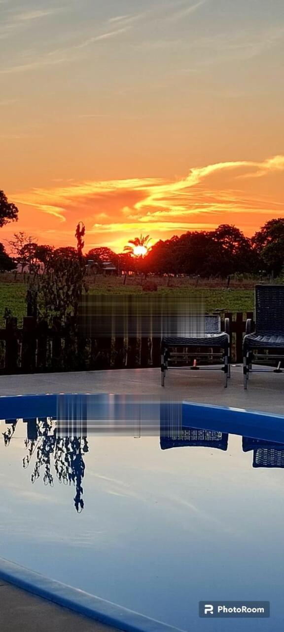 Pousada O Canto Da Seriema Nobres Esterno foto